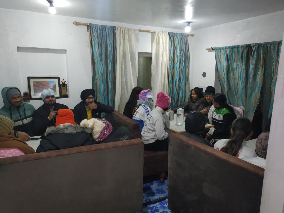 The Gulmarg Gateway Resort Srīnagar Eksteriør bilde